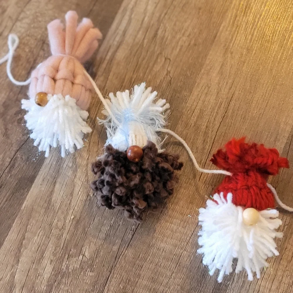 Gnome Garland Valentines / Winter